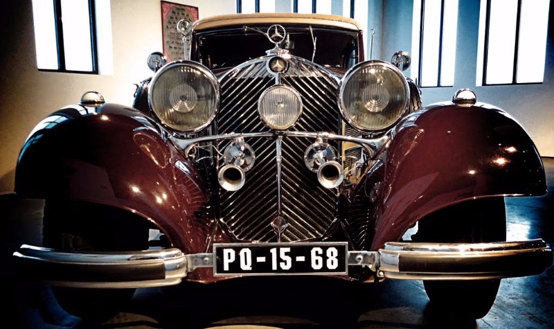 Málaga Motor Museum: Classic Cars on Display in Málaga